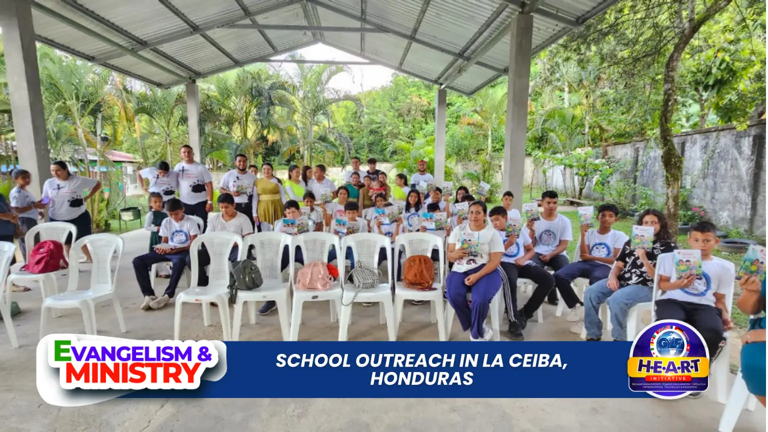 Reaching the young in Honduras!